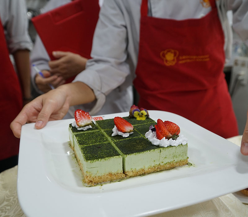 Tại sao nên học Khóa học làm Bánh Âu nâng cao tại Trường Saigontourist?