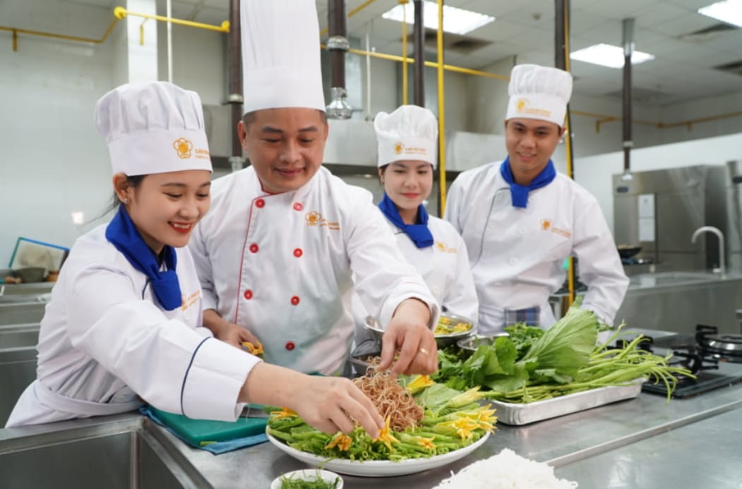Học nấu món chay tại Trường Saigontourist