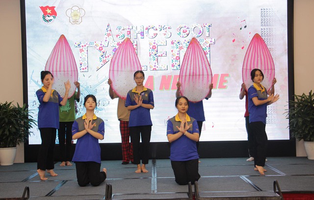Sinh viên Trường Saigontourist tham gia hội thi STHC's Got Talent